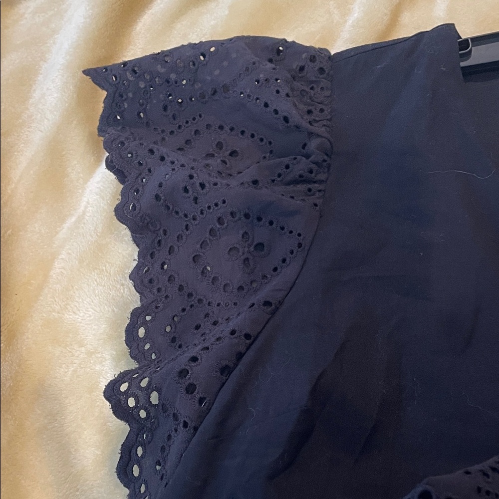 NWT Nine West Black Midi Dress with scalloped ruffle sleeves-Size S - Picture 3 of 7